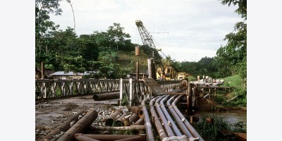 Nạn trộm nhiên liệu gia tăng làm khánh kiệt ngành công nghiệp dầu mỏ của Ecuador