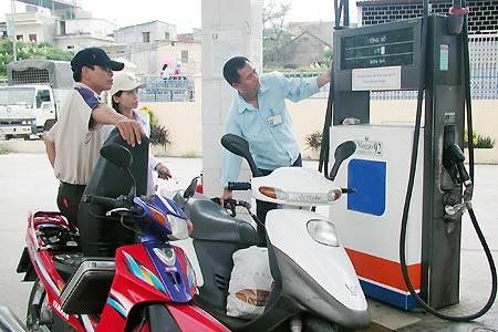 XÄƒng dáº§u trÆ°á»›c nguy cÆ¡ tÄƒng giá!, Tin tá»©c trong ngày, tang gia xang, xang dau the gioi, xang, sinh vien, thu nhap, tin tuc 24h