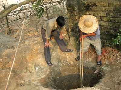 Rò rá»‰ kho xÄƒng á»Ÿ Báº¯c Giang: Dân say xÄƒng cáº£ ngày